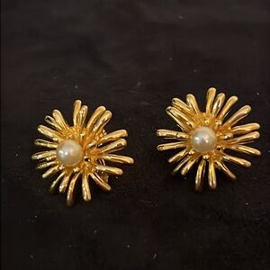 Joan Rivers Gold Sunburst Earrings screwback